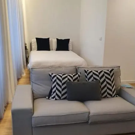 Urban Twins Apartment