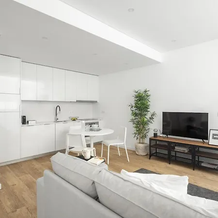 Urban Twins Apartment